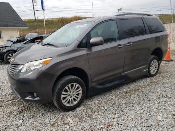  Salvage Toyota Sienna