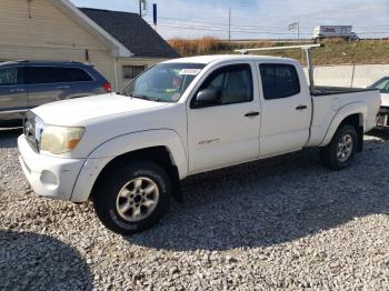  Salvage Toyota Tacoma