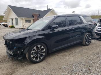  Salvage Kia Carnival