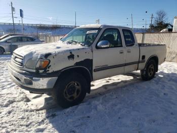  Salvage Toyota Tundra