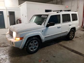  Salvage Jeep Commander