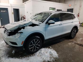  Salvage Volkswagen Tiguan