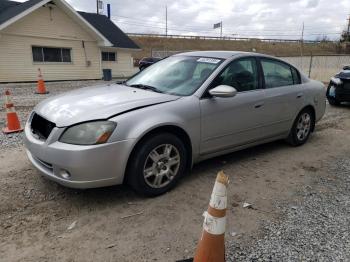  Salvage Nissan Altima