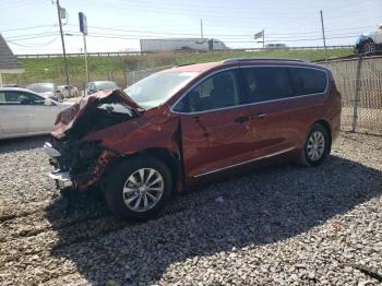  Salvage Chrysler Pacifica