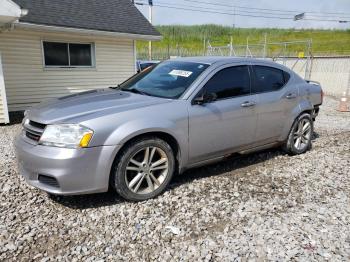  Salvage Dodge Avenger