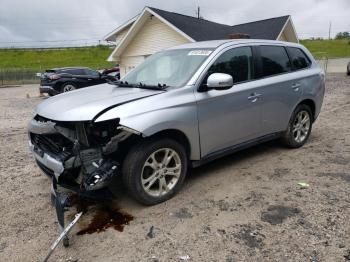  Salvage Mitsubishi Outlander