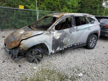  Salvage Hyundai TUCSON