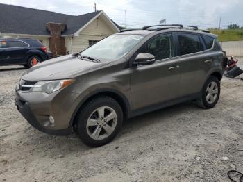  Salvage Toyota RAV4