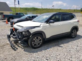  Salvage Kia Seltos