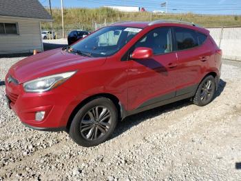  Salvage Hyundai TUCSON