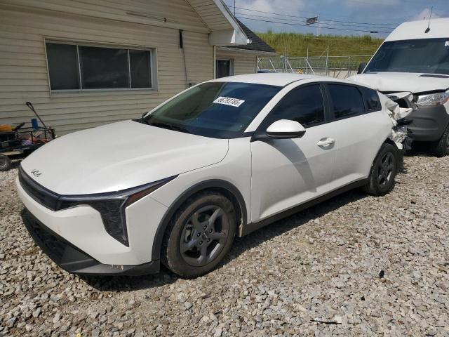  Salvage Kia K4 Lx
