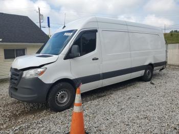  Salvage Mercedes-Benz Sprinter