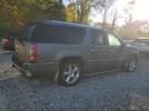 GMC Yukon Denali Image 9
