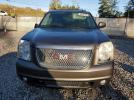 GMC Yukon Denali Image 6