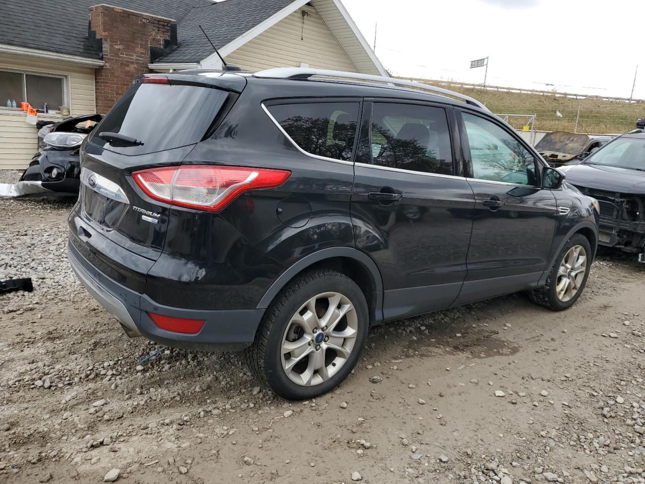 Ford Escape Titanium Image 4