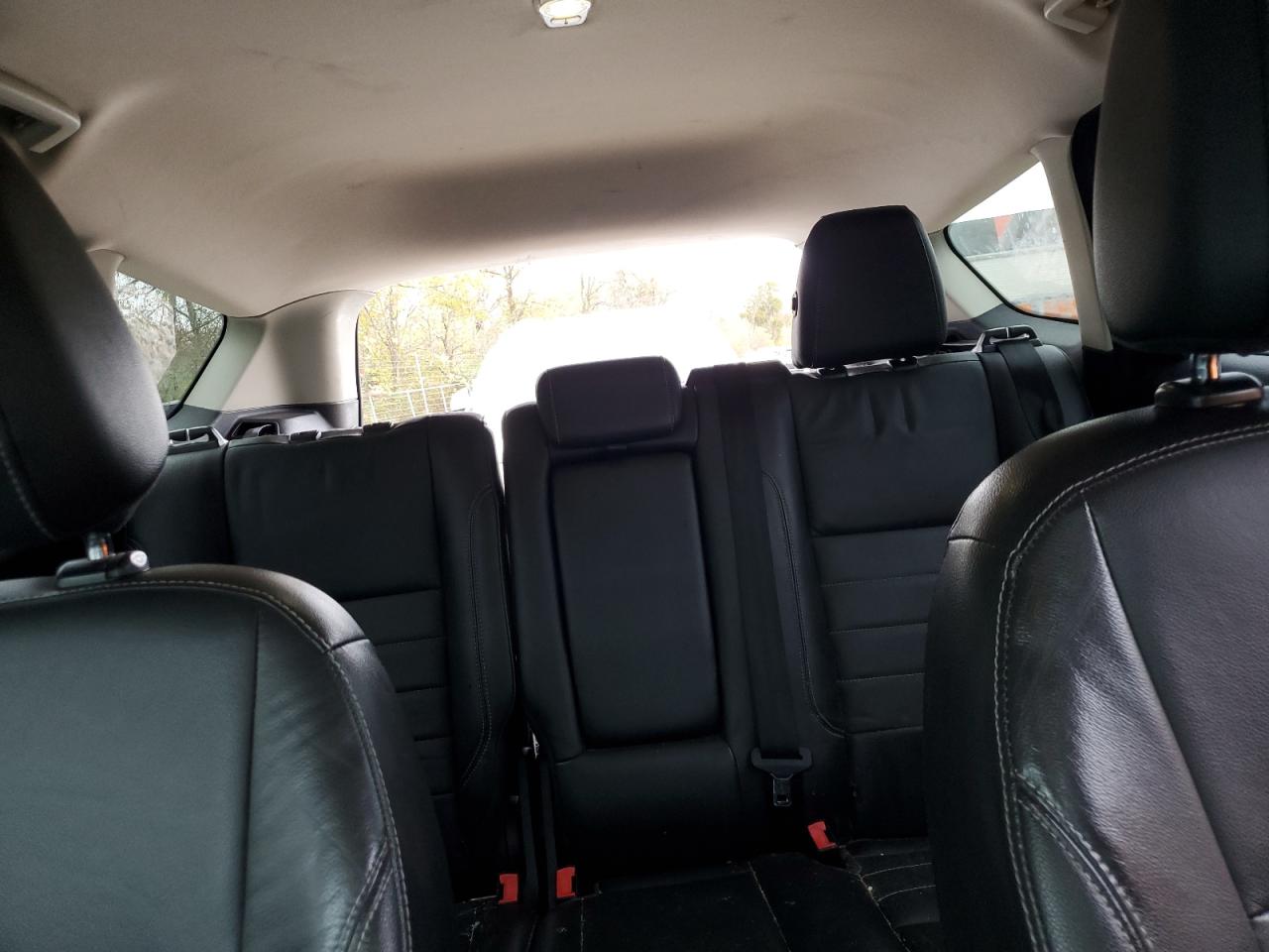 Ford Escape Titanium Image 2