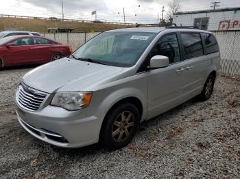  Salvage Chrysler Minivan