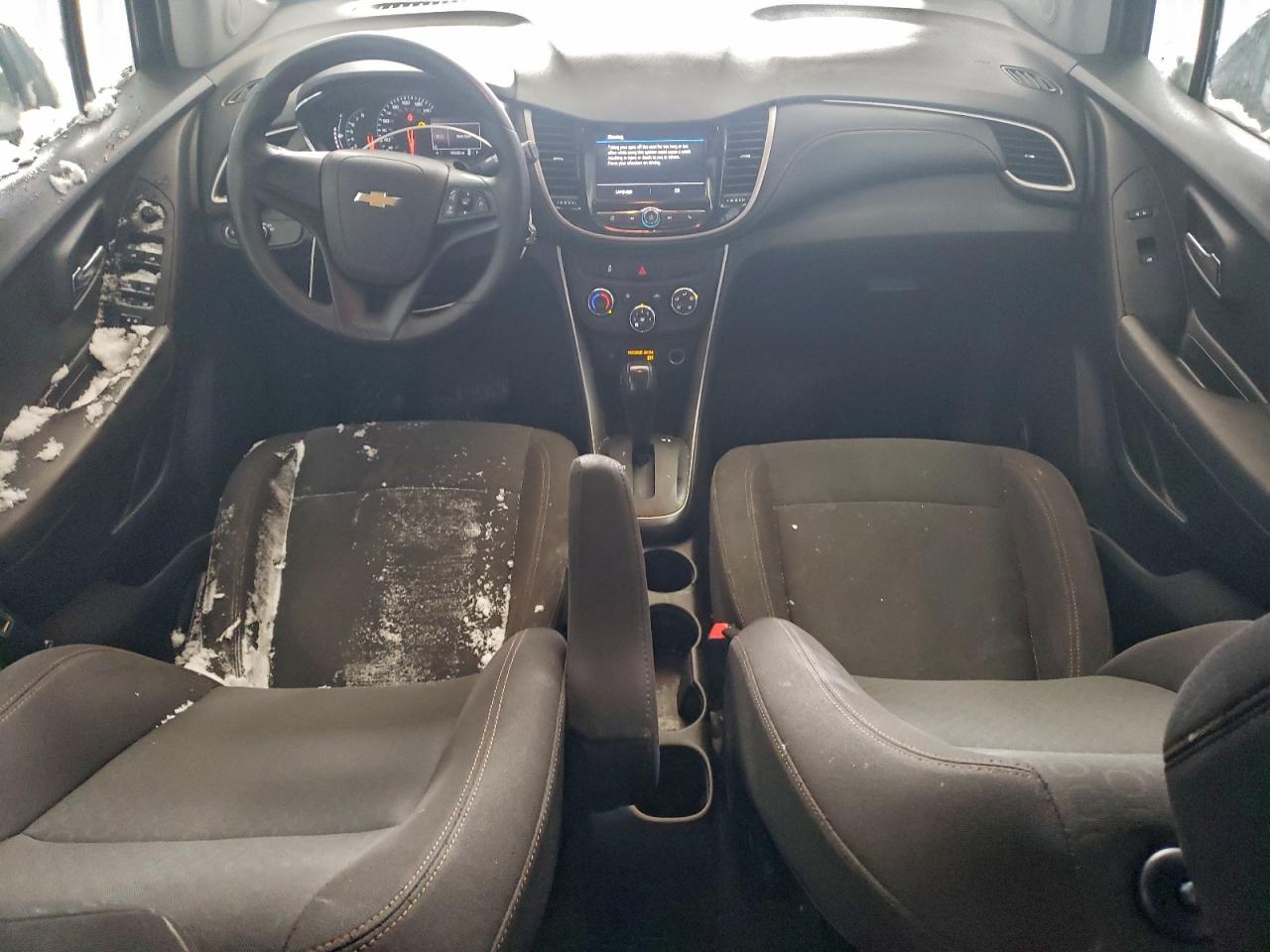 Chevrolet Trax Ls Image 3