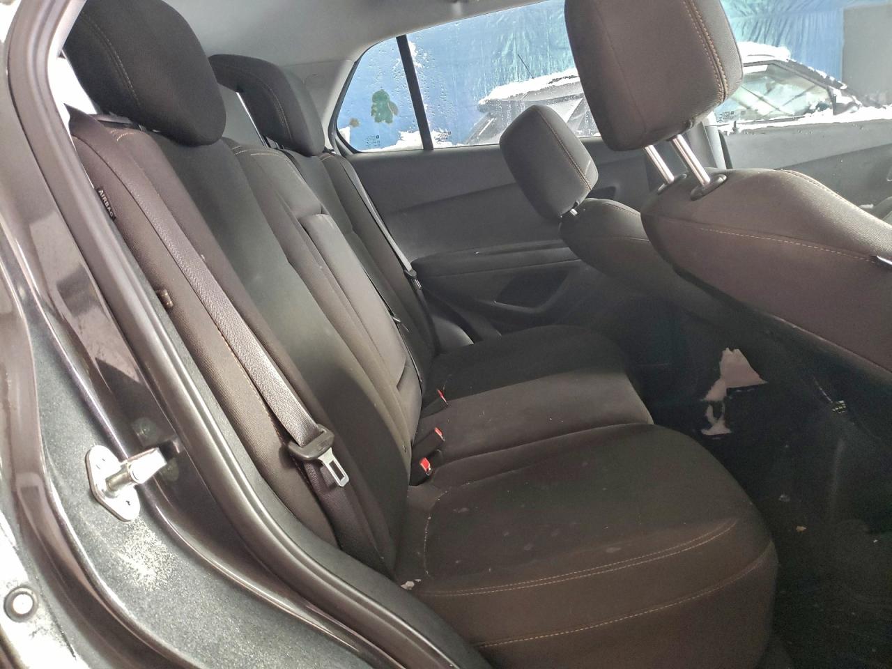 Chevrolet Trax Ls Image 4