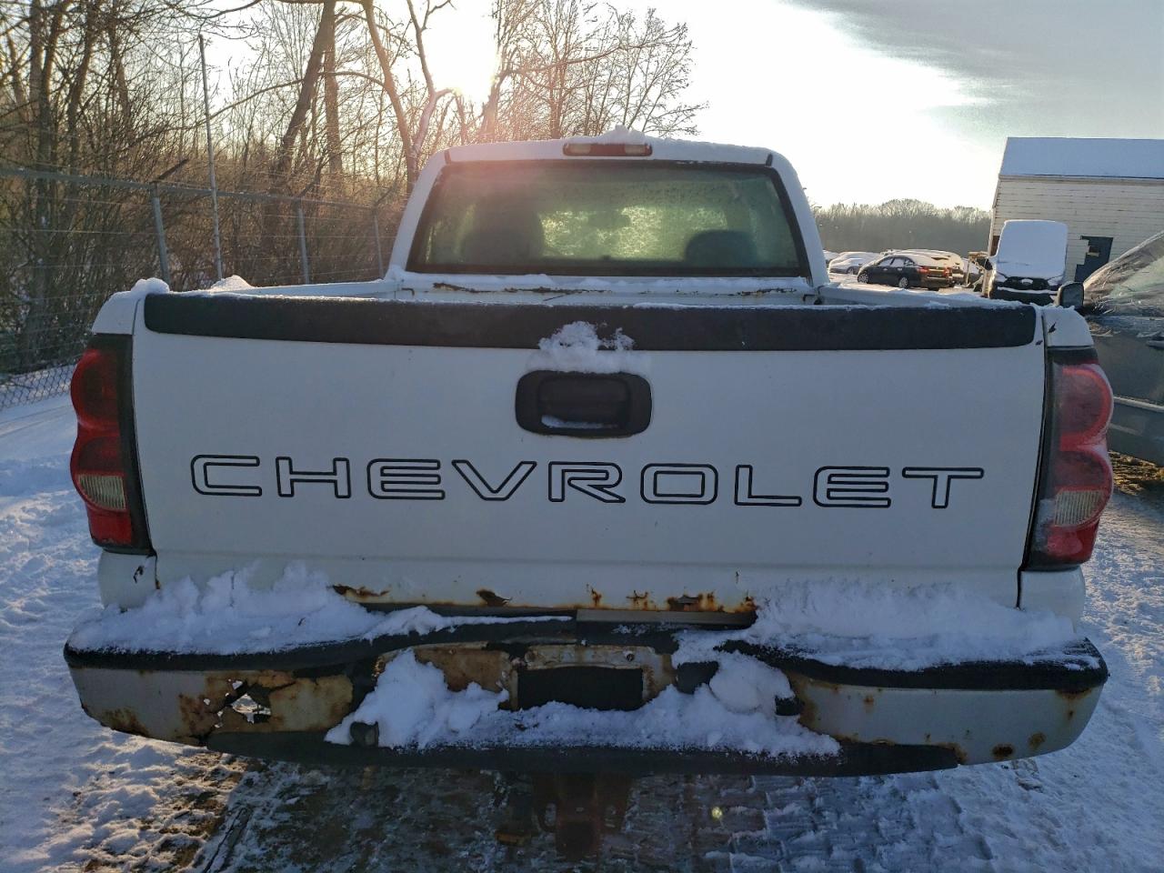 Chevrolet Silverado C1500 Image 7
