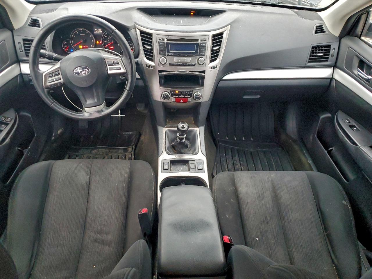 Subaru Outback 2.5i Premium Image 8