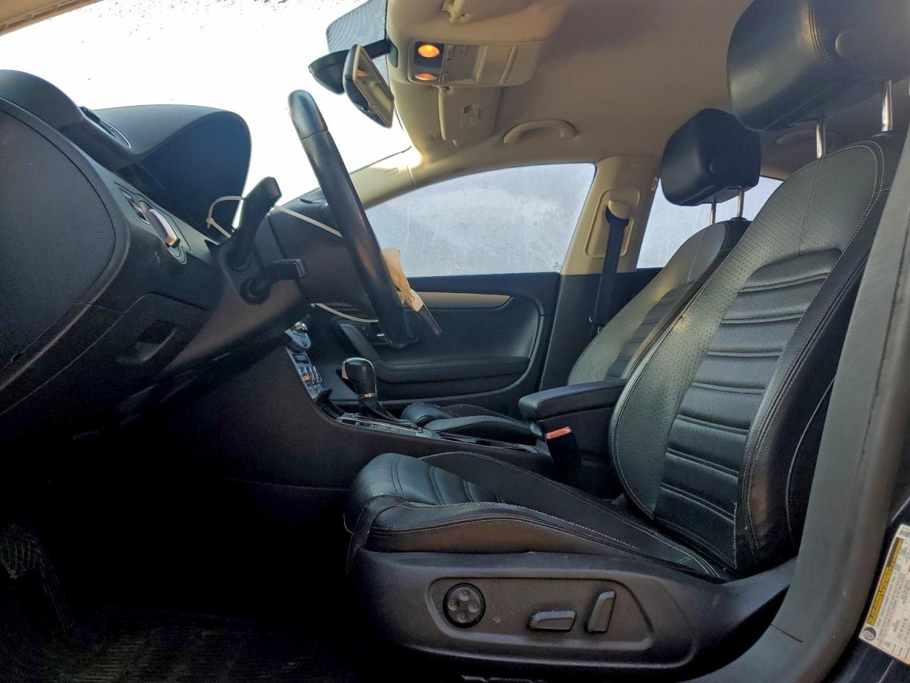 Volkswagen CC Sport Image 8