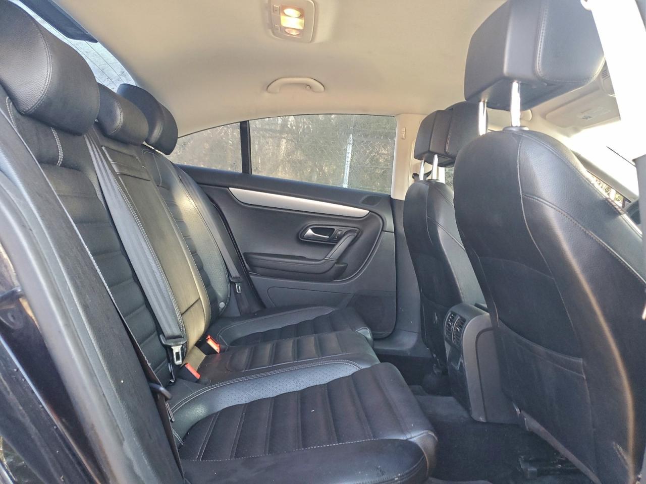 Volkswagen CC Sport Image 6