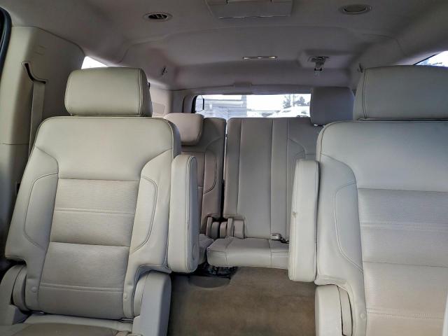 GMC Yukon Denali Image 10