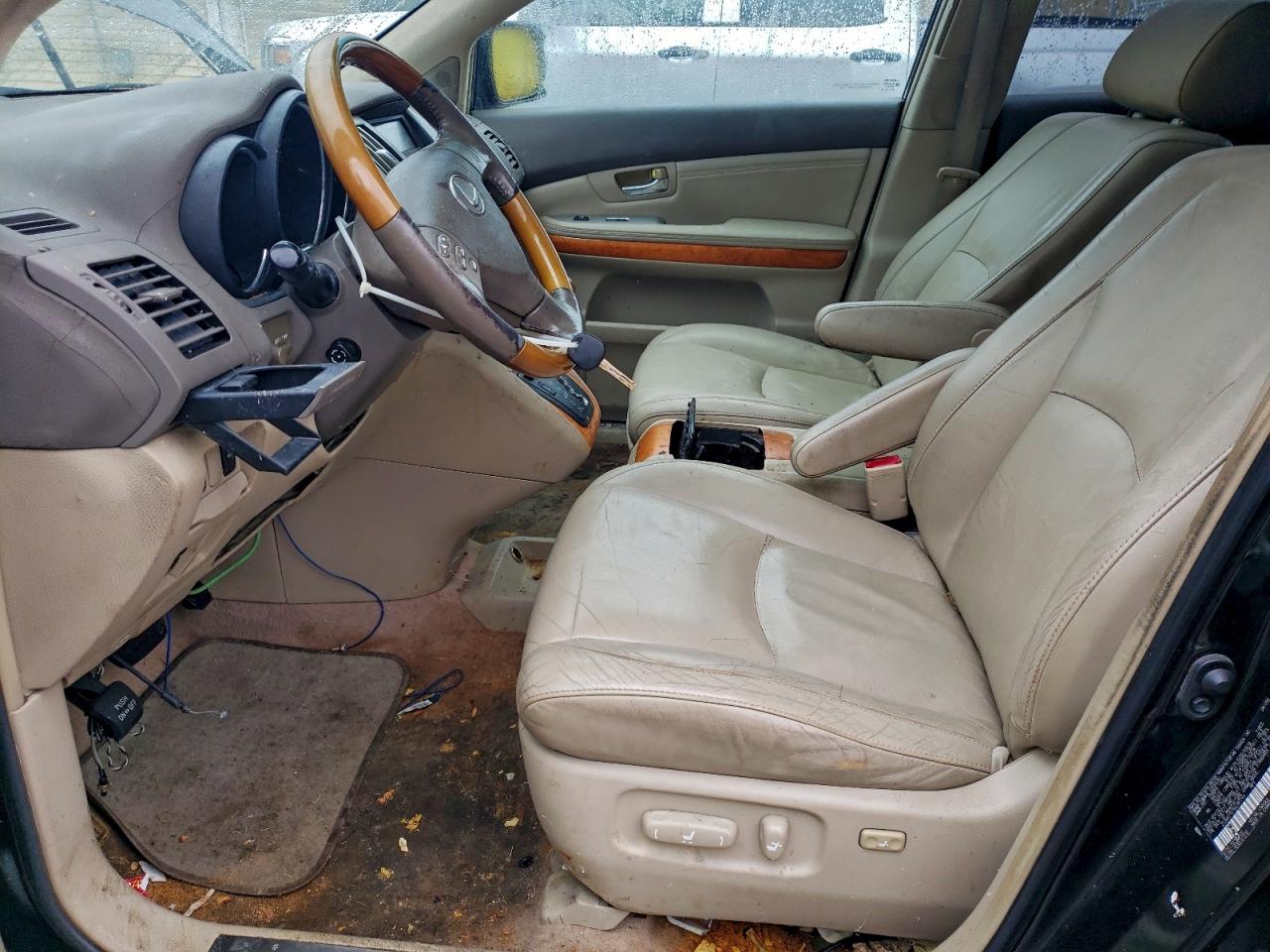 Lexus RX 330 Image 13