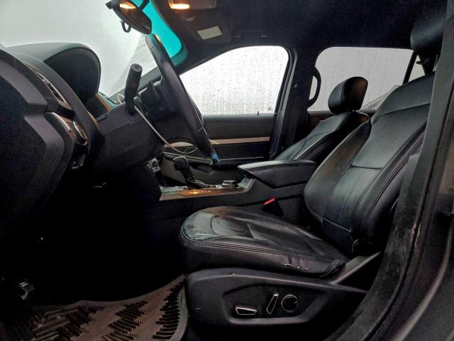 Ford Explorer Xlt Image 9