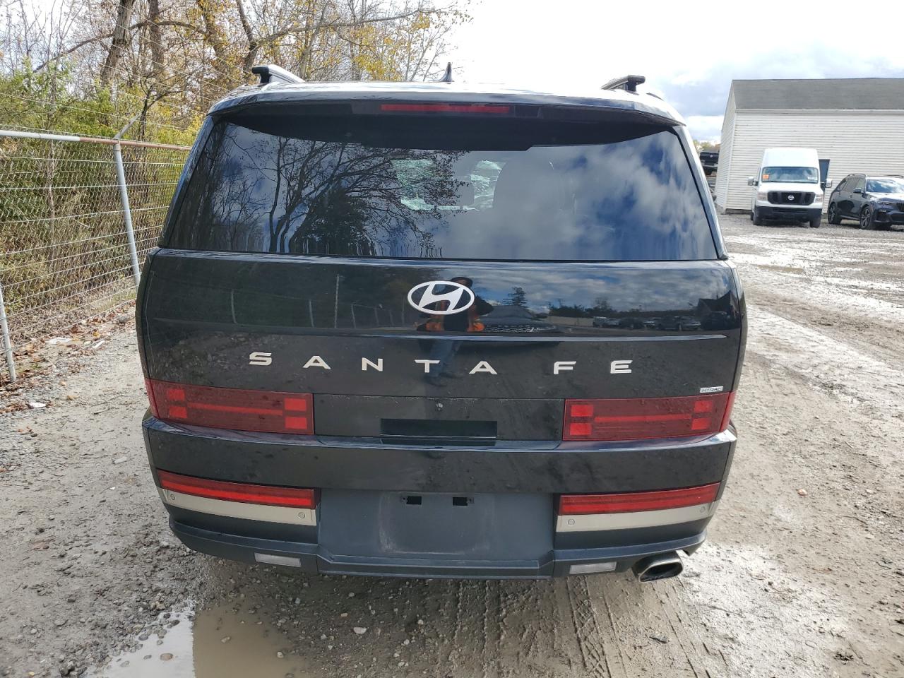 Hyundai SANTA FE Limited Image 4