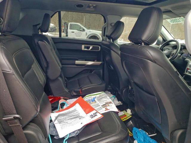 Ford Explorer Xlt Image 10