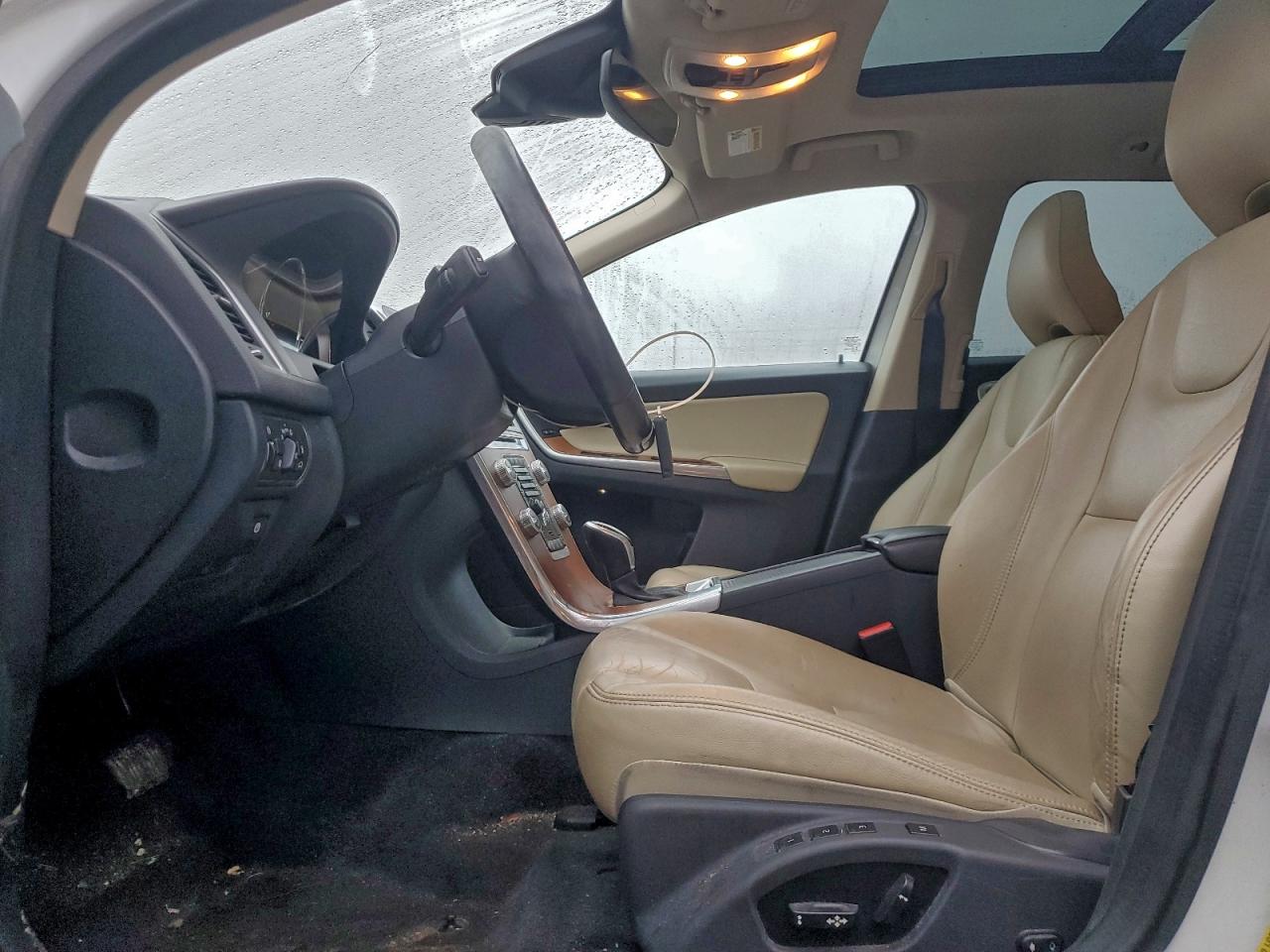 Volvo XC60 T5 Inscription Image 12