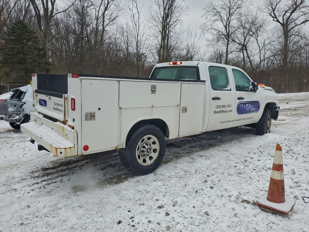 Chevrolet Silverado K3500 Image 9