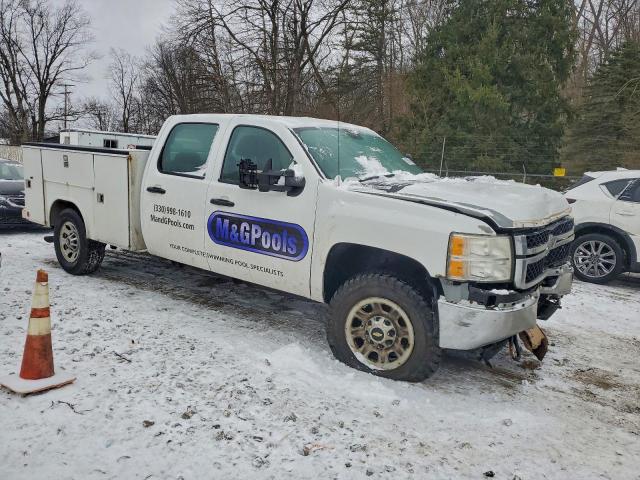 Chevrolet Silverado K3500 Image 8