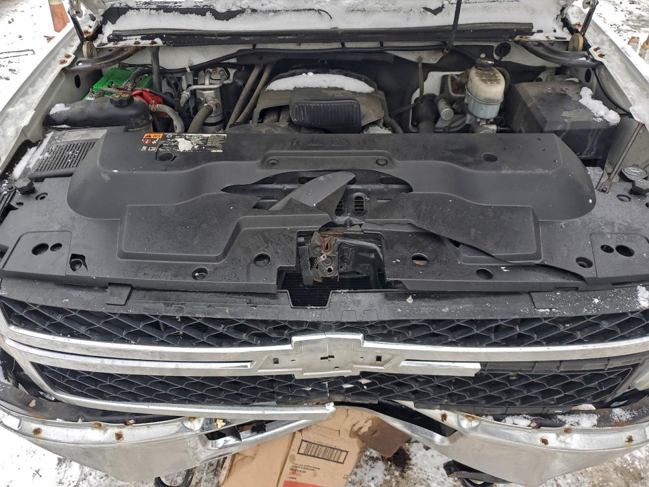 Chevrolet Silverado K3500 Image 6