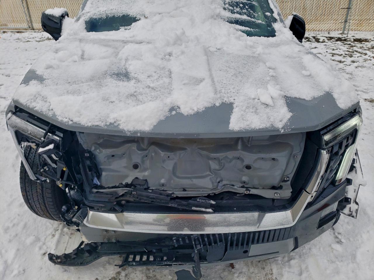 GMC Sierra Denali Image 6