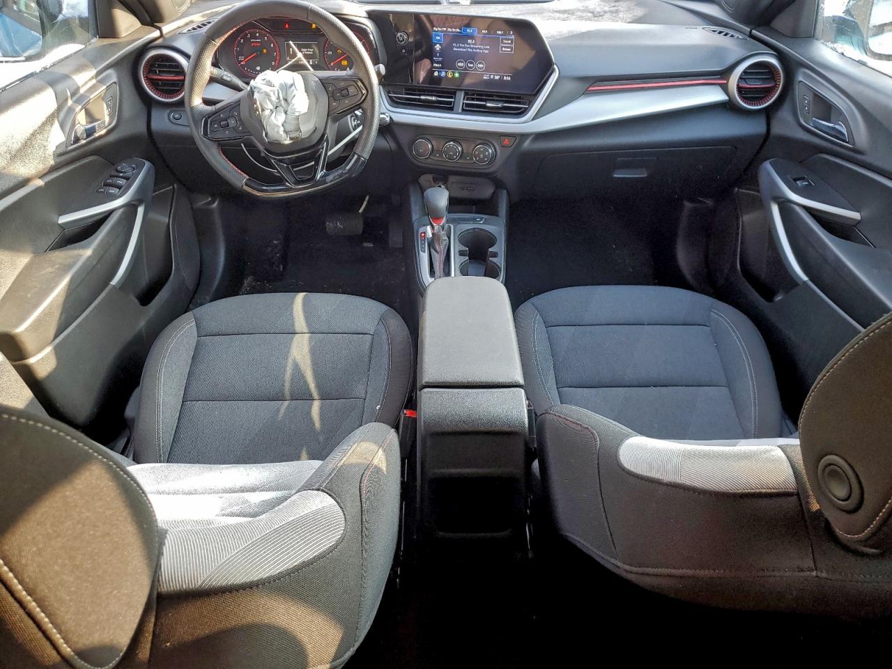 Chevrolet Trax 1rs Image 11