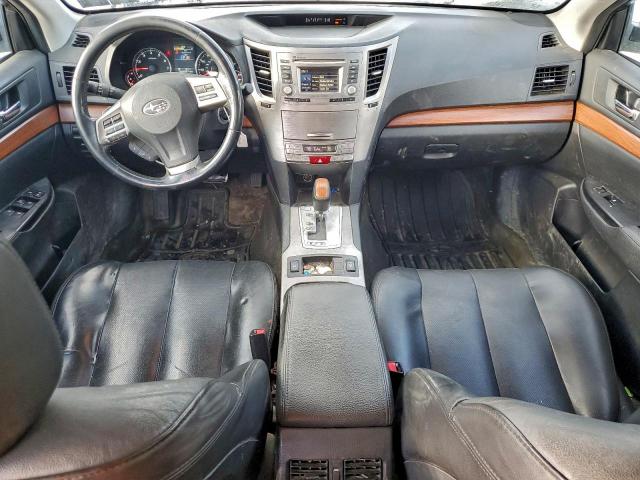 Subaru Outback 2.5i Limited Image 13