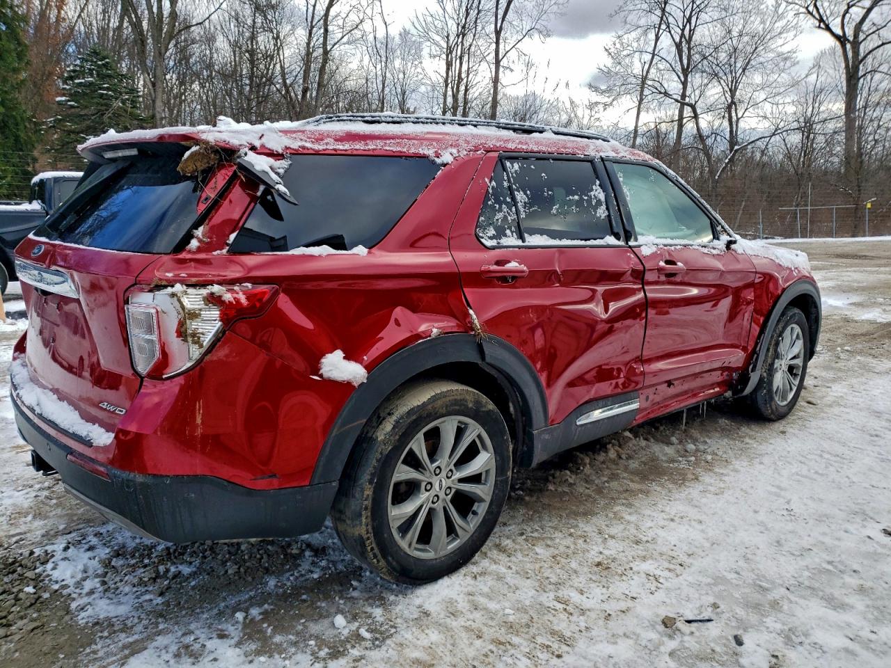 Ford Explorer Xlt Image 11