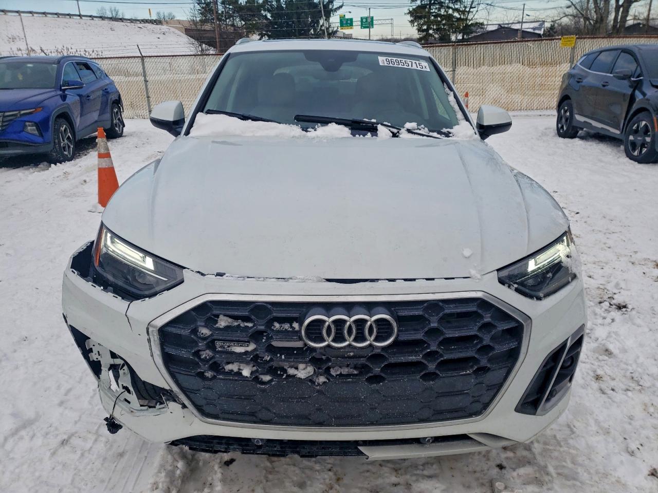 Audi Q5 Premium Plus 45 Image 9