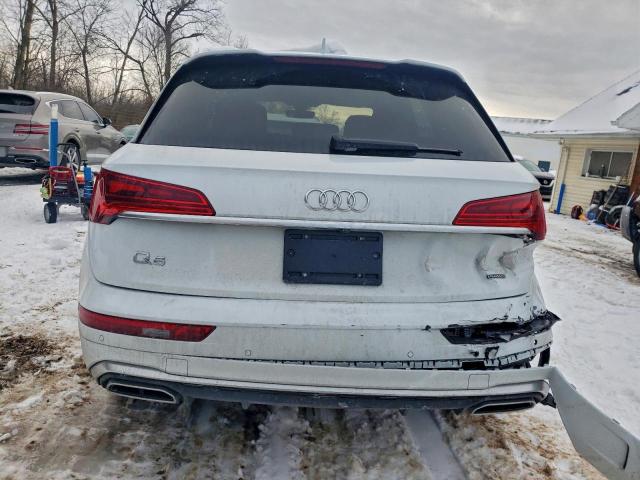 Audi Q5 Premium Plus 45 Image 8