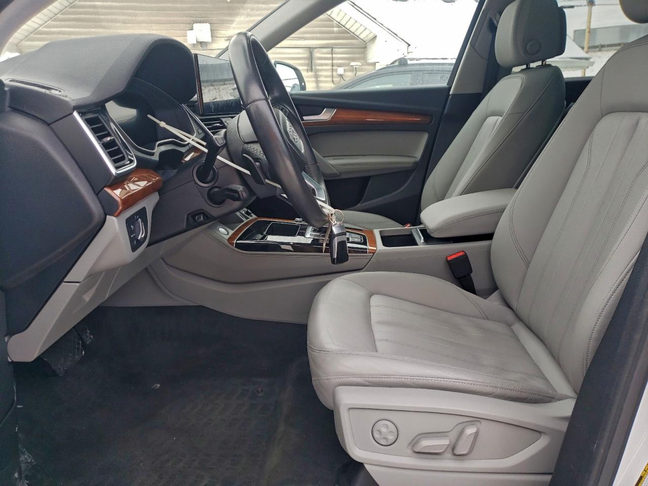 Audi Q5 Premium Plus 45 Image 10