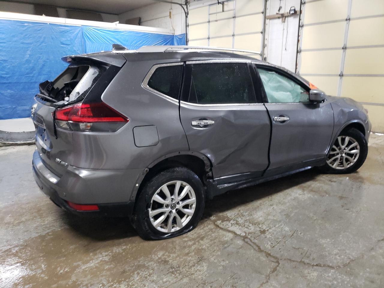 Nissan Rogue S Image 4