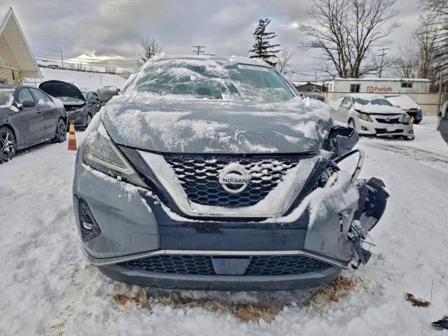 Nissan Murano Platinum Image 8