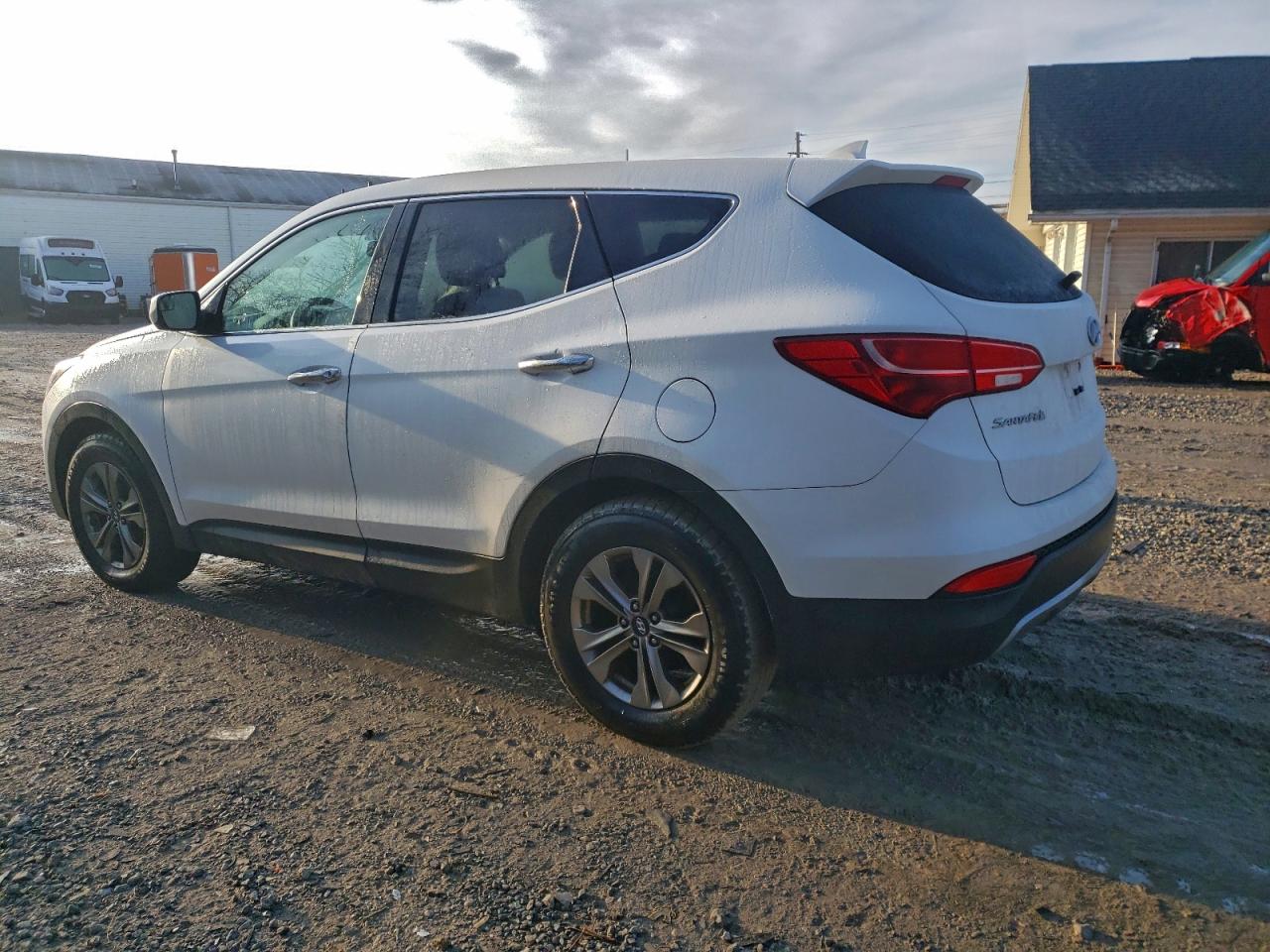 Hyundai SANTA FE Image 2
