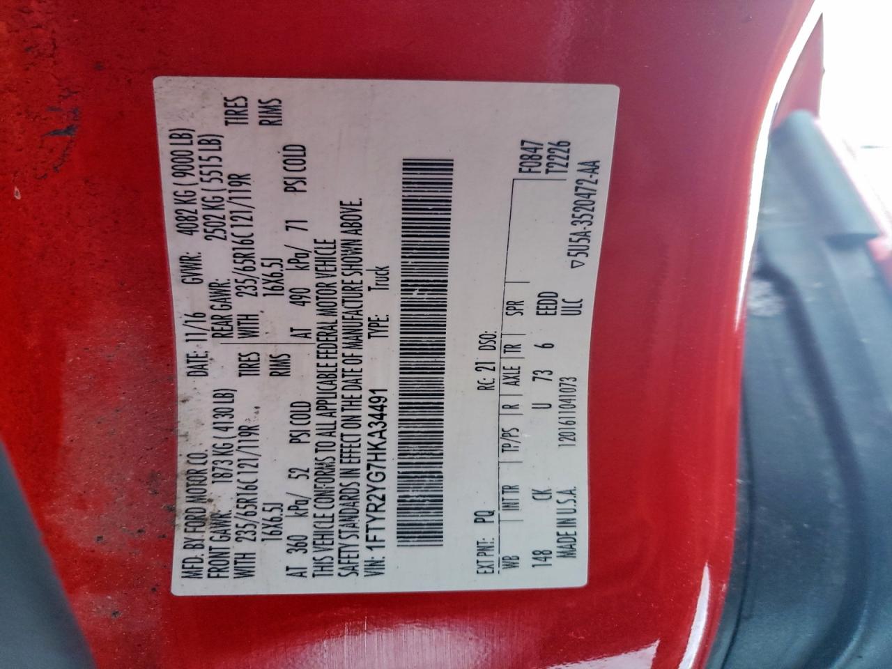 Ford Transit T-250 Image 13