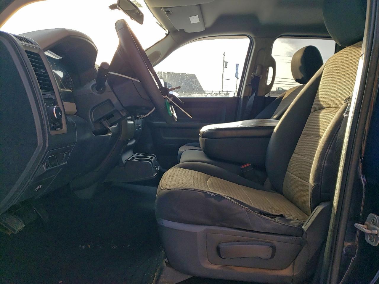 Dodge Ram 1500 St Image 8