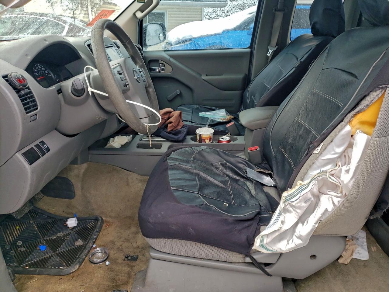 Nissan Frontier S Image 3