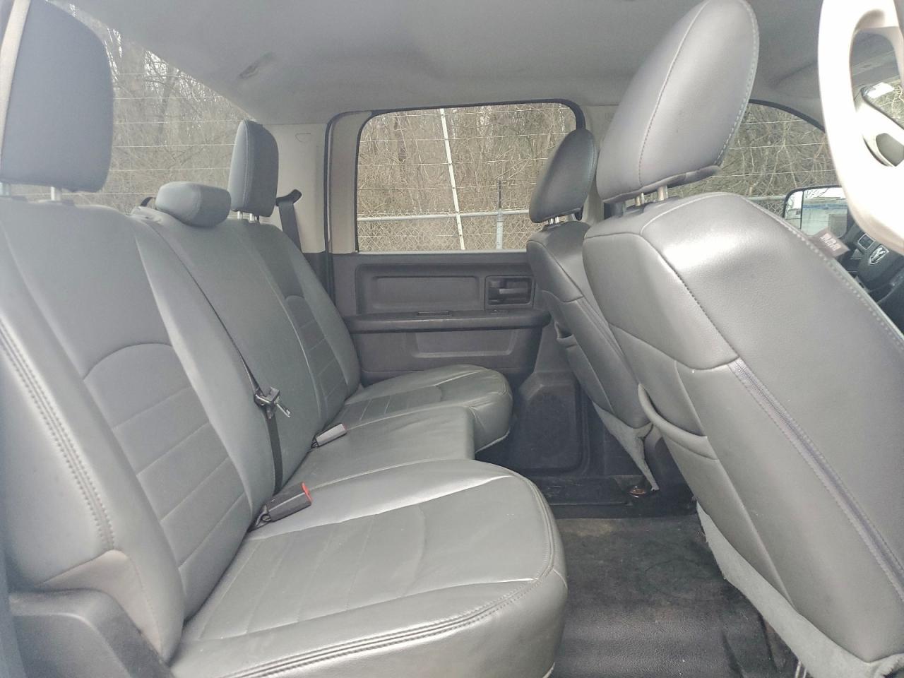 Ram 2500 St Image 11